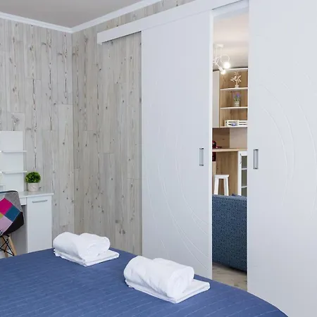 Sunny Blue One-bedroom Flat With Balcony By Flat Mаnager