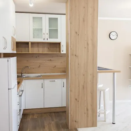 Sunny Blue One-bedroom Flat With Balcony By Flat Mаnager Апартамент