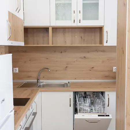 Апартамент Sunny Blue One-bedroom Flat With Balcony By Flat Mаnager Варна