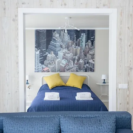 Apartament Sunny Blue One-bedroom Flat With Balcony By Flat Mаnager Warna